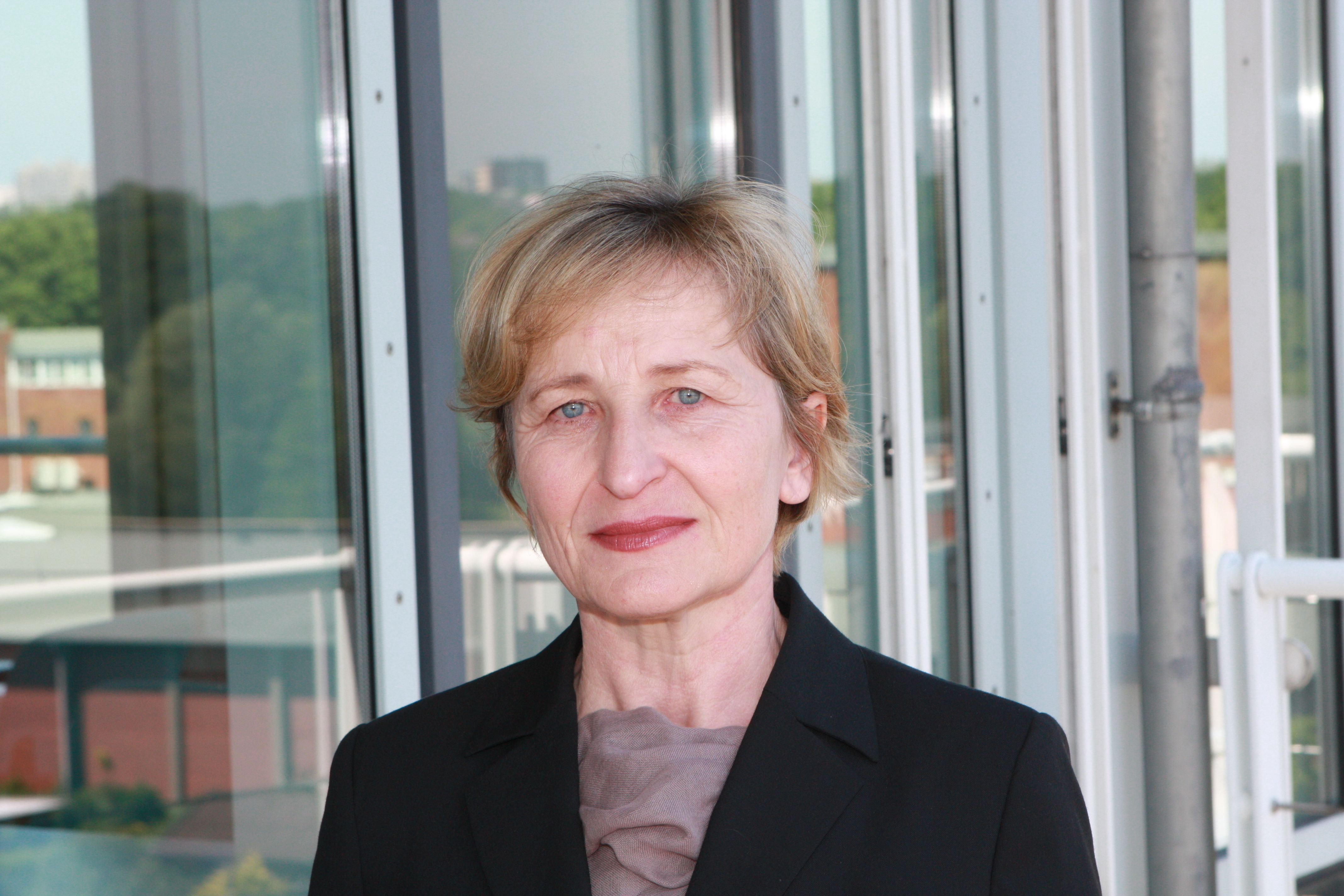 Dr. Brigitte Steinke